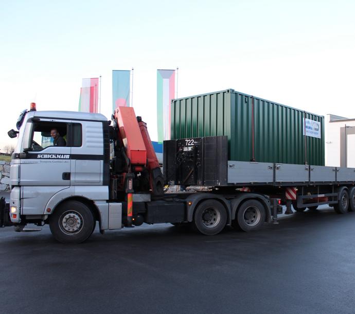 Truck with VTA dosing container
